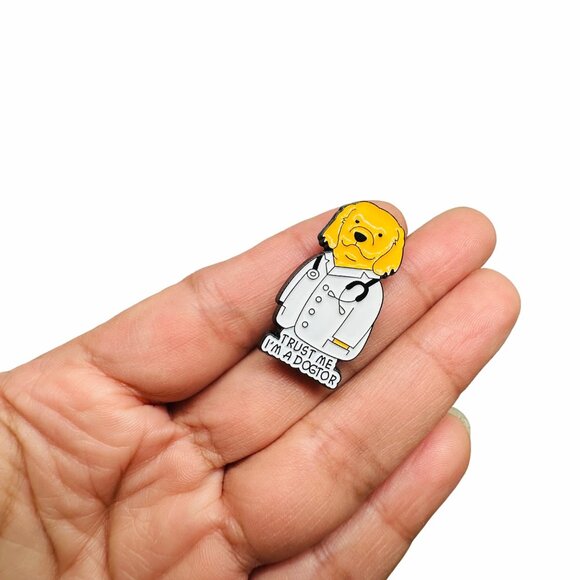 🤩TRUST ME I'M A DOGTOR Enamel Pin Dog Doctor Cute Cartoon Decorative Brooch New - Picture 2 of 6